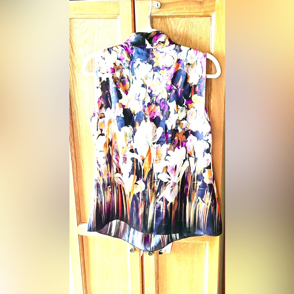 Elie Tahari Multicolor Floral Silk Blouse - Picture 3 of 4